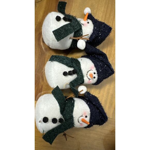 12 Puffy Felt Snowmen Christmas Ornaments Dressed In Hats/ Scarves W/ Twig Arms - Picture 5 of 10